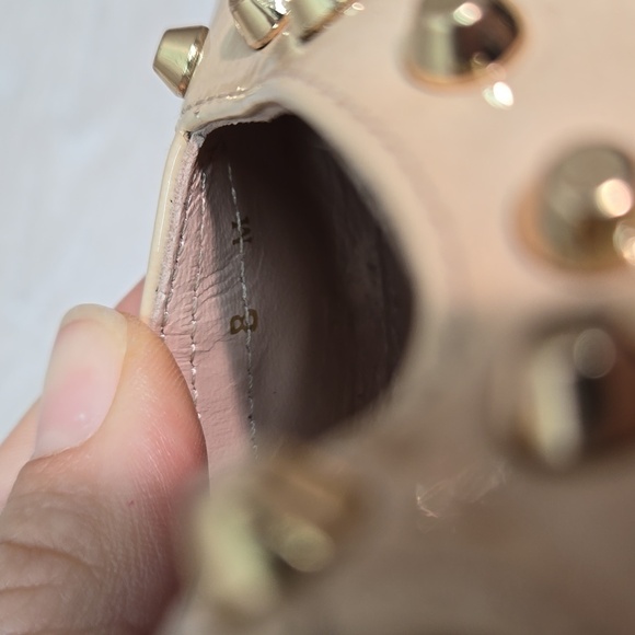 Stuart Weitzman Women Heels Studded Pointed toe shoes sz 8M - Picture 13 of 14